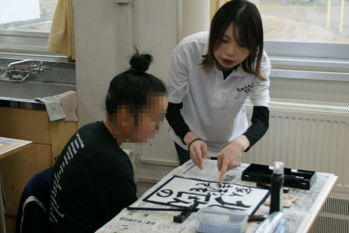 学生アシスタントのサポート