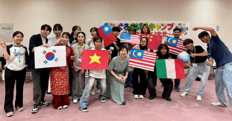 プログラムを企画・運営した石森ゼミと留学生の写真